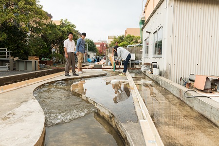 水路，内田先生，学生