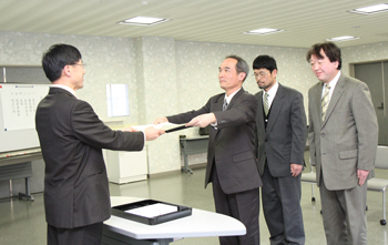 平和に関する授業アイデア　広島市の中学校教諭を表彰